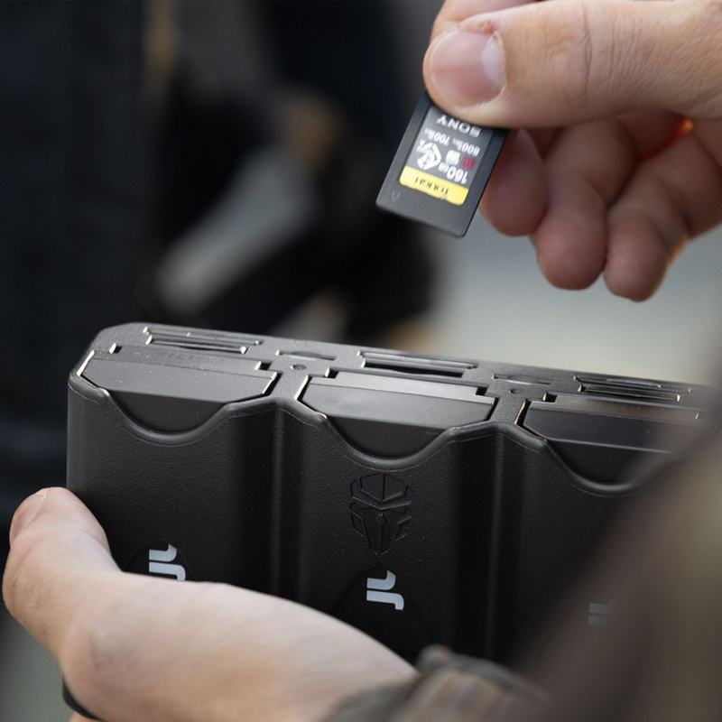 Jupio PR1ME Gear Tri-Charge BLK22