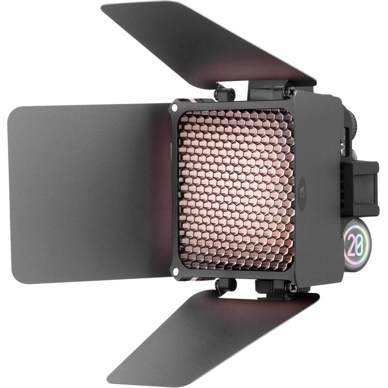 Zhiyun Fiveray M20 Combo Camera LED with grid + barn doors