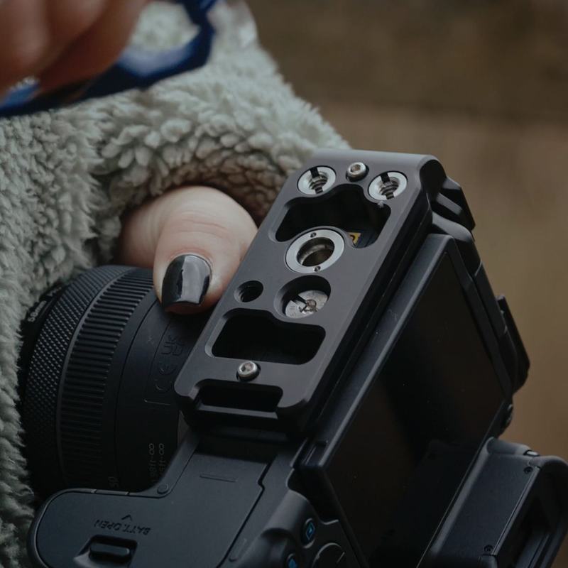 3 Legged Thing Riley QD Canon R7 L-Bracket Black